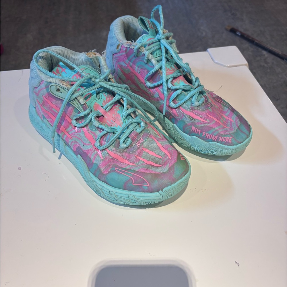 Youth Melo Size 5